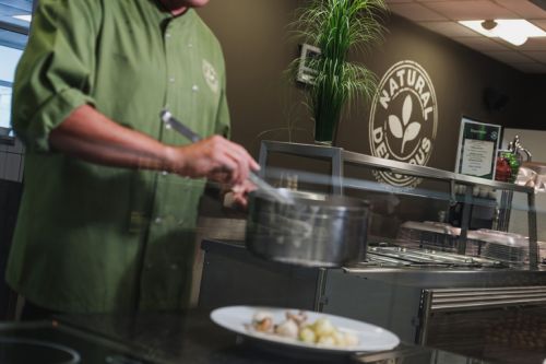 Facilicom, Prorest, catering, maaltijden, chef, seizoensgebonden, gastvrijheid, assortiment, gevarieerd, lekker, gezond, genieten, milieu, duurzaamheid, variatie, bedrijfsrestaurant, variabele werktijden, flexibele werkplekken, medewerkers, uitgebalanceerd, onderneming, gezondheidsbeleid, professionele cateraar