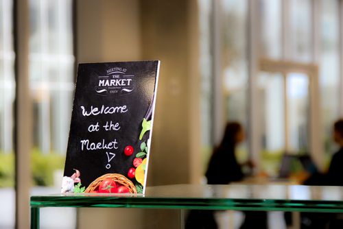 Facilicom, Prorest, catering, maaltijden, chef, seizoensgebonden, gastvrijheid, assortiment, gevarieerd, lekker, gezond, genieten, milieu, duurzaamheid, variatie, Natural Delicious, The Market, formules, gezond, lekker, assortiment, sfeer, menuaanduidingen, bedrijfskleding, restylen, seizoensgebonden, service, ontspanning, variëteit, duurzaamheid, het nieuwe cateren, efficiënt, flexibiliteit, creativiteit, ontmoetingsplek, hospitality, gastvrijheid, commercieel, tevredenheid, productiviteit