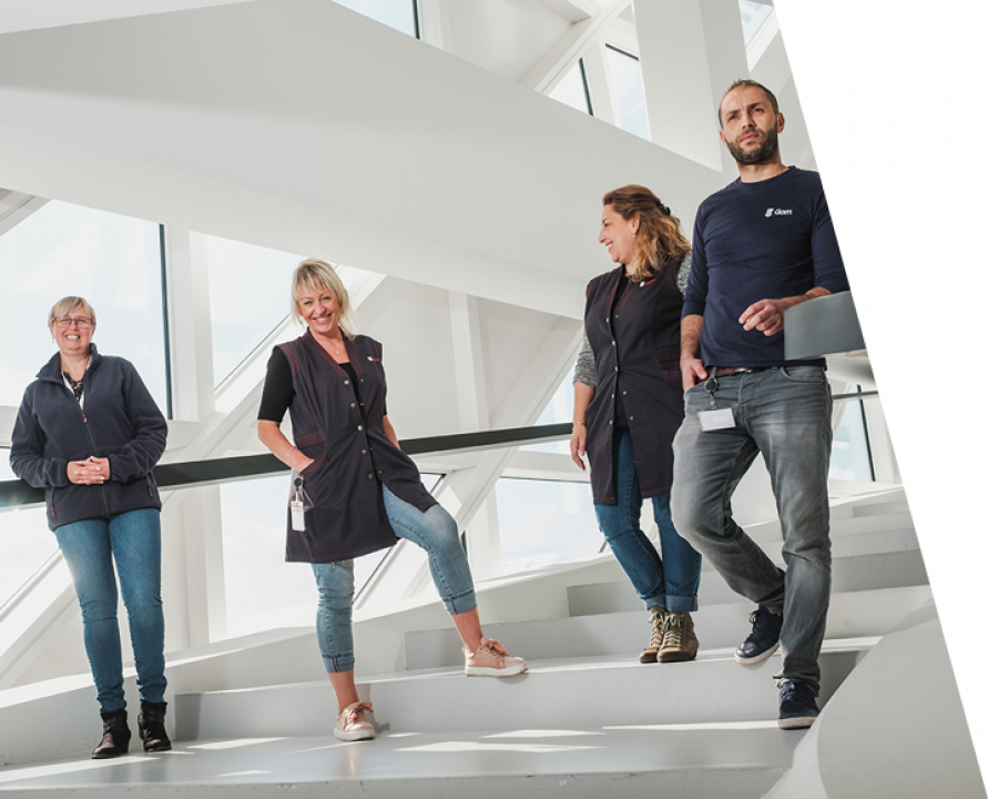 Facilicom, Gom, schoonmaak, VCA, ISO, MVO, milieu, hospitality, stralen, kantoren, overheid, food, zorg, onderwijs, retail, specialistische reiniging, mobiele, industriële, brand en waterschade, vloeronderhoud, dieptereiniging, glaswad, glasreiniging, reinigingsspecialist, Havenhuis