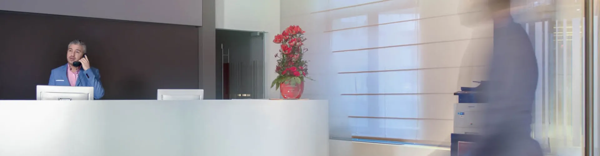 Facilicom, Facilicom Solutions, facility management, facilitaire dienstverlening, concepten, bedrijf, receptiediensten, RespondR, Happy Or Not, hospitality, gastvrijheid, ontvangst, onthaal, receptionist, vergaderzalen, meeting rooms, mailroom, operationele ondersteuning, gasten