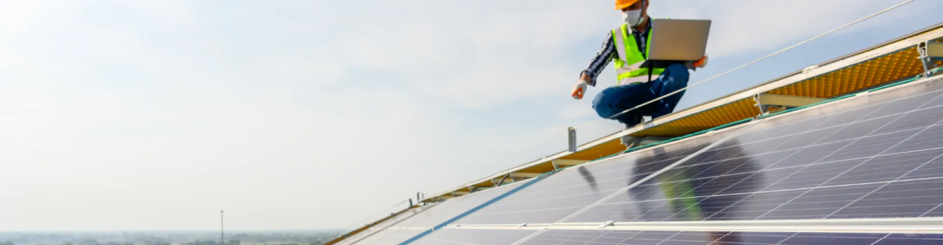 Man voert Facility scan uit.