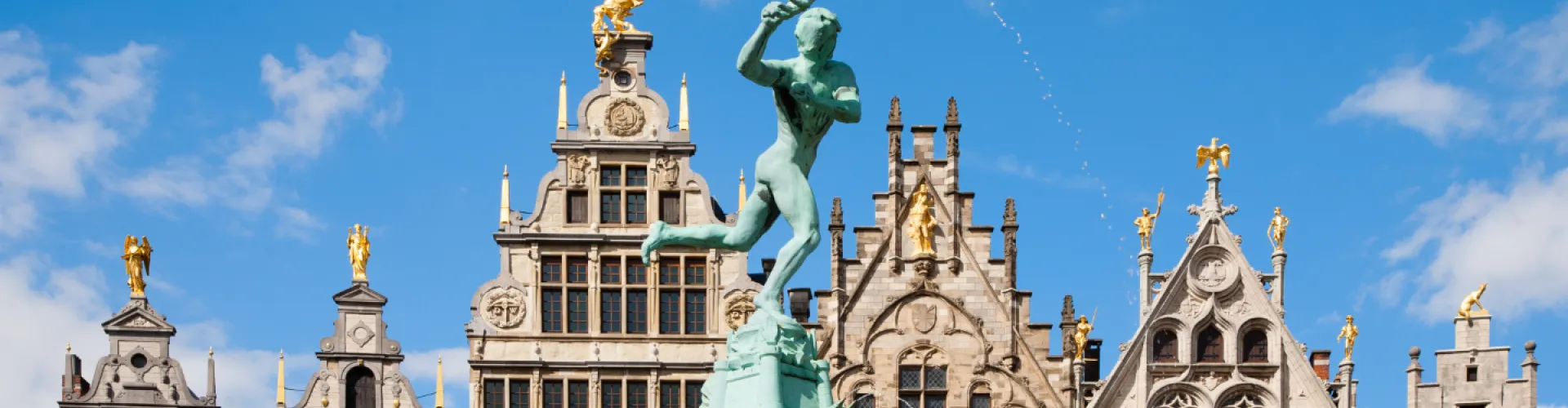 Brabo standbeeld Grote Markt Antwerpen