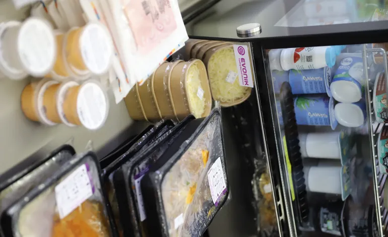 zorgvuldig verpakte maaltijden door Food&i en evonik